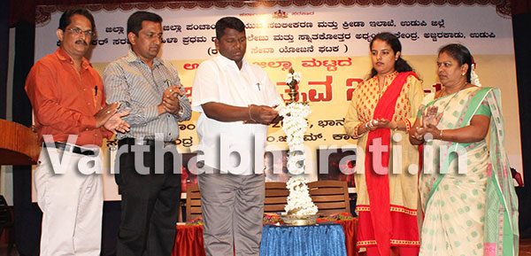 ಉಡುಪಿ ಜಿಲ್ಲಾ ಮಟ್ಟದ ಯುವಜನೋತ್ಸವ ಉದ್ಘಾಟನೆ