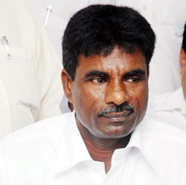 ಸರಕಾರಿ ಜಾಗದಲ್ಲಿರುವ ಬಡವರ ಮನೆಗಳಿಗೆ ವಿದ್ಯುತ್ ಸಂಪರ್ಕ ನೀಡಿ: ಕೋಟ