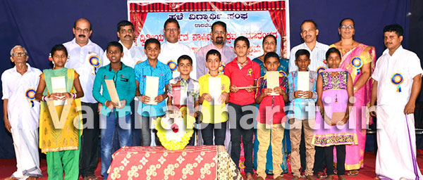 ಹೊಸ ಚಿಂತನೆಗಳಿಗೆ ಗ್ರಾಮೀಣ ಮಕ್ಕಳ ಕೊಡುಗೆ ಅನನ್ಯ : ಪ್ರೊ.ಡಾ.ಗೋಪಿನಾಥ್ ನಾಯಕ್