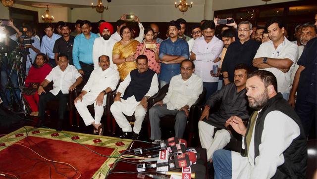 ಮಹಾರಾಷ್ಟ್ರದಲ್ಲಿ ಕಾಂಗ್ರೆಸ್ ಪಕ್ಷಕ್ಕೆ ಆರ್ಥಿಕ ಭಿಕ್ಕಟ್ಟು; ಪದಾಧಿಕಾರಿಗಳಿಗೆ 1 ಸಾವಿರ ರೂ.ದೇಣಿಗೆ ನೀಡಲು ಸೂಚನೆ