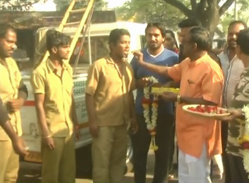 ವಿಪಕ್ಷಗಳಿಂದ  ಆಕ್ರೋಶ್‌ ದಿವಸ್‌ ಆಚರಣೆ ; ಬಿಜೆಪಿಯಿಂದ ಸಂಭ್ರಮಾಚರಣೆಯ ತಿರುಗೇಟು