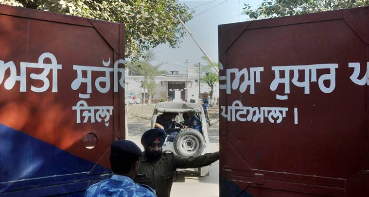 ನಭಾ ಜೈಲಿನಿಂದ ಪರಾರಿಯಾಗಿದ್ದ  ಕೈದಿಗಳ  ಪೈಕಿ ಇಬ್ಬರ  ಬಂಧನ