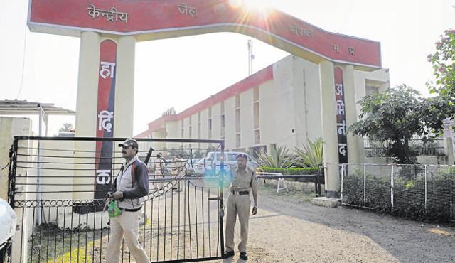 ಭೋಪಾಲ್ ಎನ್‌ಕೌಂಟರ್ : ಚಪಾತಿ ಬಳಸಿ ಕೀ ತಯಾರಿಸಿದರು !