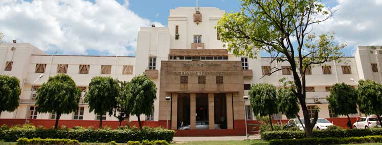 ದಿಲ್ಲಿಯ ವಾಯು ಮಾಲಿನ್ಯ ನಿಯಂತ್ರಣಕ್ಕೆ ಹೆಲಿಕಾಪ್ಟರ‍್ ಮೂಲಕ ನೀರು ಸಿಂಪಡಿಸಿ: ಗ್ರೀನ್‌ ಟ್ರಿಬ್ಯುನಲ್‌ ಆದೇಶ