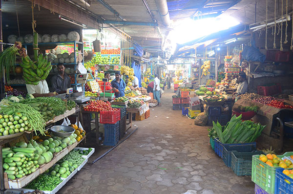 ಉಡುಪಿ: ಕೇಂದ್ರದ ನಿರ್ಧಾರದಿಂದ ದೈನಂದಿನ ವ್ಯವಹಾರ ಅಸ್ತವ್ಯಸ್ತ