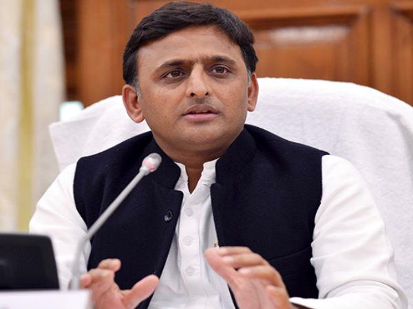 ಹಳೆ ನೋಟು ಬದಲಾಯಿಸಲು ಕೇಂದ್ರ ವಿಶೇಷ ಶಿಬಿರ ಆಯೋಜಿಸಲಿ: ಅಖಿಲೇಶ್ ಯಾದವ್