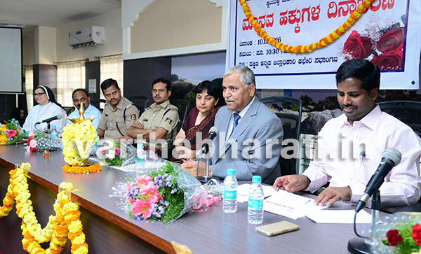 ಹಕ್ಕುಗಳ ಬೇಡಿಕೆ ಮಾತ್ರವಲ್ಲ, ಕರ್ತವ್ಯ ಪಾಲನೆಯೂ ಮುಖ್ಯ: ನ್ಯಾಯಾಧೀಶ ಕೆ.ಎಸ್. ಬೀಳಗಿ