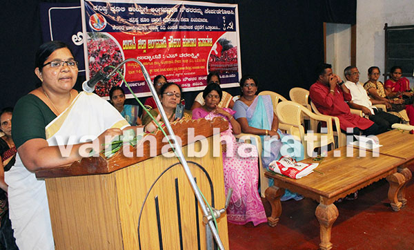 ಅಂಗನವಾಡಿ ನೌಕರರ ಬಗ್ಗೆ ಸರಕಾರದ ದ್ವಿಮುಖ ನೀತಿ: ವರಲಕ್ಷ್ಮೀ