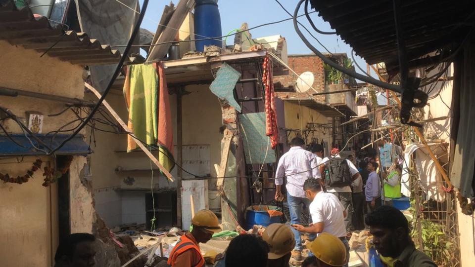 ಮುಂಬೈನಲ್ಲಿ ಮನೆ ಕುಸಿತ; ಮೂವರ ಸಾವು ; 11 ಮಂದಿಗೆ ಗಾಯ