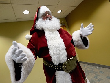 ಕ್ರಿಸ್‌ಮಸ್ ಟ್ರೀ, ಸಾಂತಾಕ್ಲಾಸ್ ಉಡುಗೆ ನಿಷೇಧಕ್ಕೆ ರಾಷ್ಟ್ರೀಯ ಹಸಿರು ನ್ಯಾಯಮಂಡಳಿ ನಕಾರ