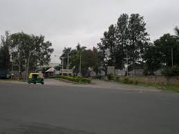 ನೆಲಮಂಗಲದಲ್ಲಿ ಗಾರ್ಮೆಂಟ್ಸ್‌ಗೆ ನೌಕರರನ್ನು ಕರೆದೊಯ್ಯುತ್ತಿದ್ದ ಬಸ್ ಪಲ್ಟಿ; ಓರ್ವ ಮಹಿಳೆಯ ಸಾವು