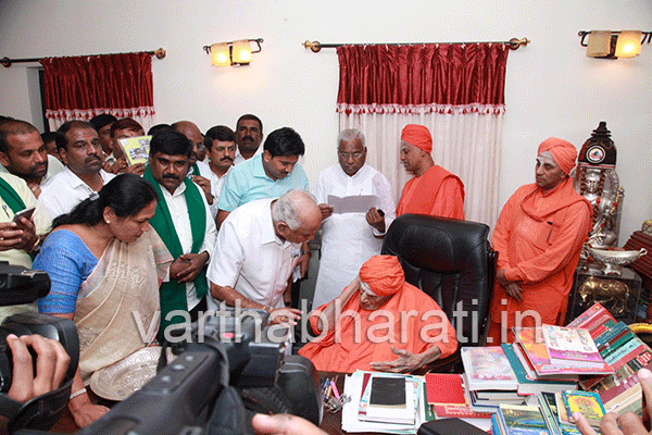ಬಿಜೆಪಿ ಬರ ಅಧ್ಯಯನ ಪ್ರವಾಸಕ್ಕೆ ತುಮಕೂರಿನಲ್ಲಿ ಚಾಲನೆ