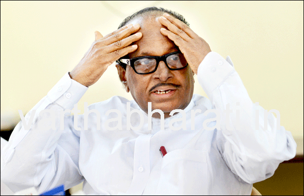 ‘‘ಮೊಯ್ಲಿ, ಡಿವಿ ತಾಕತ್ತಿದ್ದರೆ ಉಪ್ಪಿನಂಗಡಿ ಜನರನ್ನು ಭೇಟಿ ಮಾಡಲಿ’’