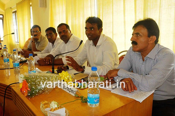 ಸಚಿವ ಯು.ಟಿ.ಖಾದರ್‌ರಿಂದ ಅಹವಾಲು ಸ್ವೀಕಾರ