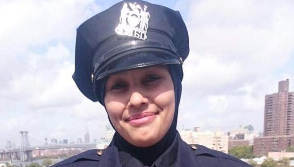 ಹಿಜಾಬ್‌ಧಾರಿ ಪೊಲೀಸ್ ಅಧಿಕಾರಿಯನ್ನು ‘ಐಸಿಸ್’ ಎಂದು ಕರೆದ ದುಷ್ಕರ್ಮಿ