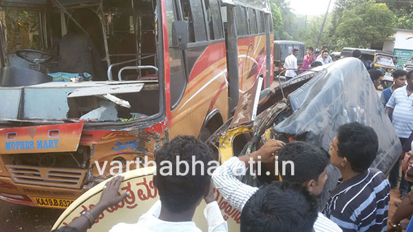 ರಿಕ್ಷಾಕ್ಕೆ ಬಸ್‌ ಢಿಕ್ಕಿ : ಚಾಲಕ ಸಾವು