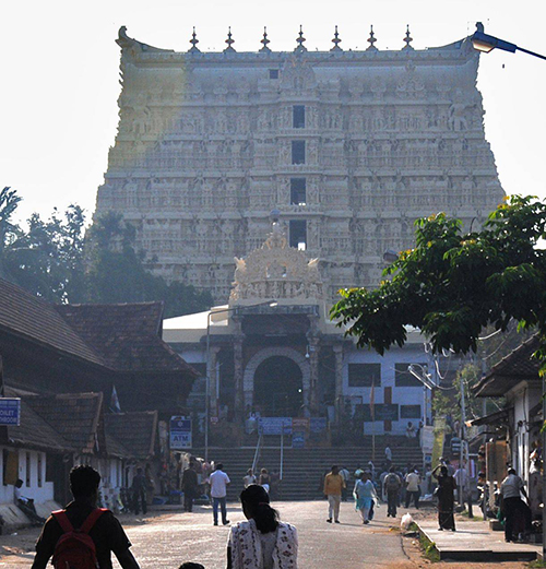 ಪದ್ಮನಾಭಸ್ವಾಮಿ ದೇವಳದಲ್ಲಿ ಚೂಡಿದಾರಕ್ಕೆ ಹೈಕೋರ್ಟ್ ನಕಾರ