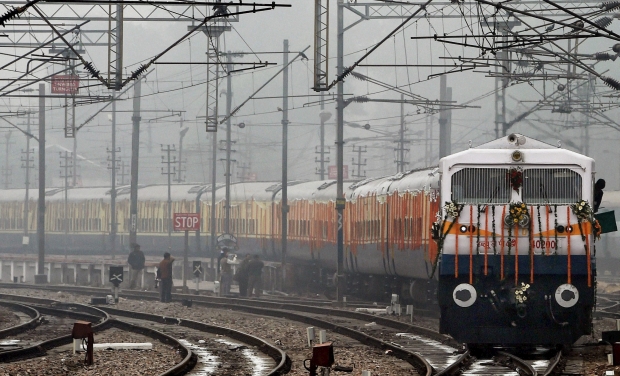 ಮಹಾರಾಷ್ಟ್ರ:ರೈಲು ಬೋಗಿಗೆ ಬೆಂಕಿ ಹಚ್ಚಲು ಪ್ರತಿಭಟನಾಕಾರರ ಯತ್ನ