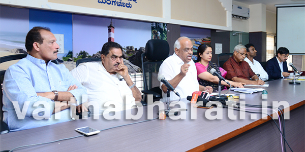 ಜಿಲ್ಲಾ ಆಸ್ಪತ್ರೆಯ ಮಕ್ಕಳ ಆರೈಕೆ ಕೇಂದ್ರ ಪ್ರಾದೇಶಿಕ ಕೇಂದ್ರವಾಗಿ ಮೇಲ್ದರ್ಜೆಗೆ: ಕೆ.ಆರ್.ರಮೇಶ್ ಕುಮಾರ್