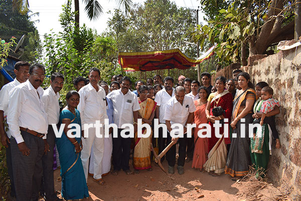 ಪ್ರಗತಿ ನಗರ ನೂತನ ಕಾಂಕ್ರಿಟ್ ರಸ್ತೆಗೆ  ಗುದ್ದಲಿ ಪೂಜೆ