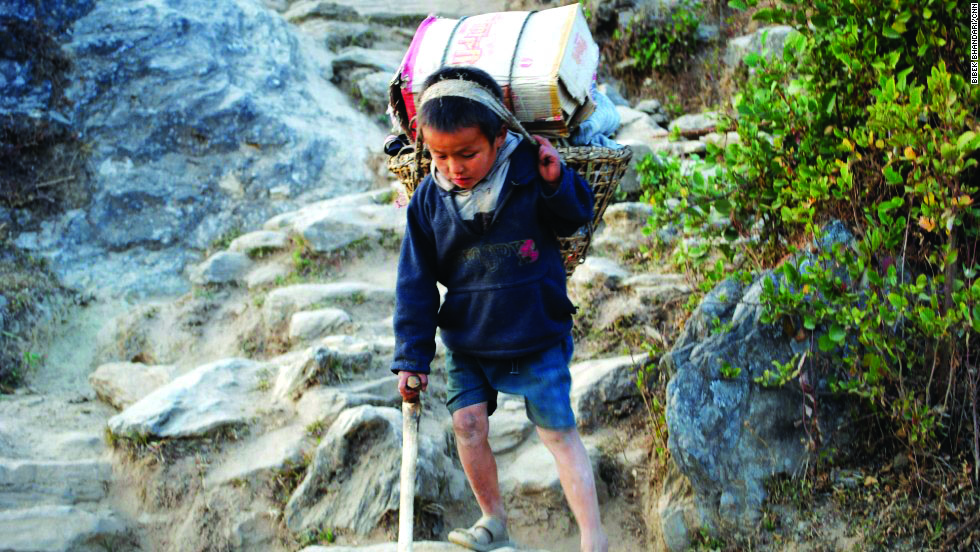 ಶಾಲೆ ಬಿಡುವ ಮಕ್ಕಳು