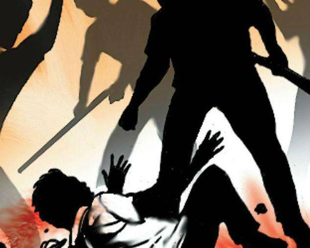 ಕ್ಷುಲ್ಲಕ ಕಾರಣ :ವ್ಯಕ್ತಿಗೆ ಚಿತ್ರ ಹಿಂಸೆ ನೀಡಿದ ಪೊಲೀಸರು