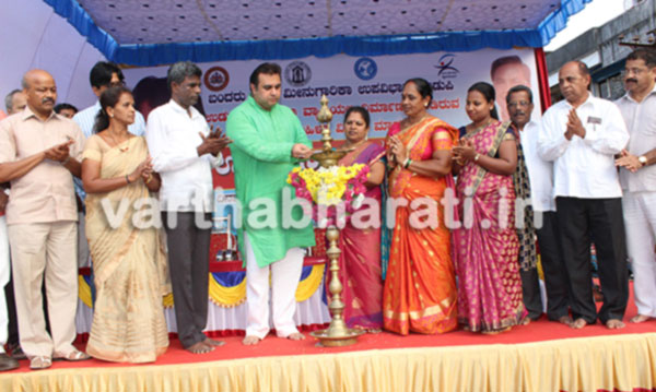 ಉಡುಪಿ ಹೈಟೆಕ್ ಮಹಿಳಾ ಮೀನು ಮಾರುಕಟ್ಟೆ ಉದ್ಘಾಟನೆ