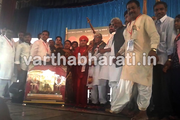 ನೋಟು ರದ್ದು ಆದೇಶದಿಂದ ಭ್ರಷ್ಟಾಚಾರ ನಿರ್ಮೂಲನೆ ಅಸಾಧ್ಯ :ಮಾಣಿಕ್ ಸರ್ಕಾರ್