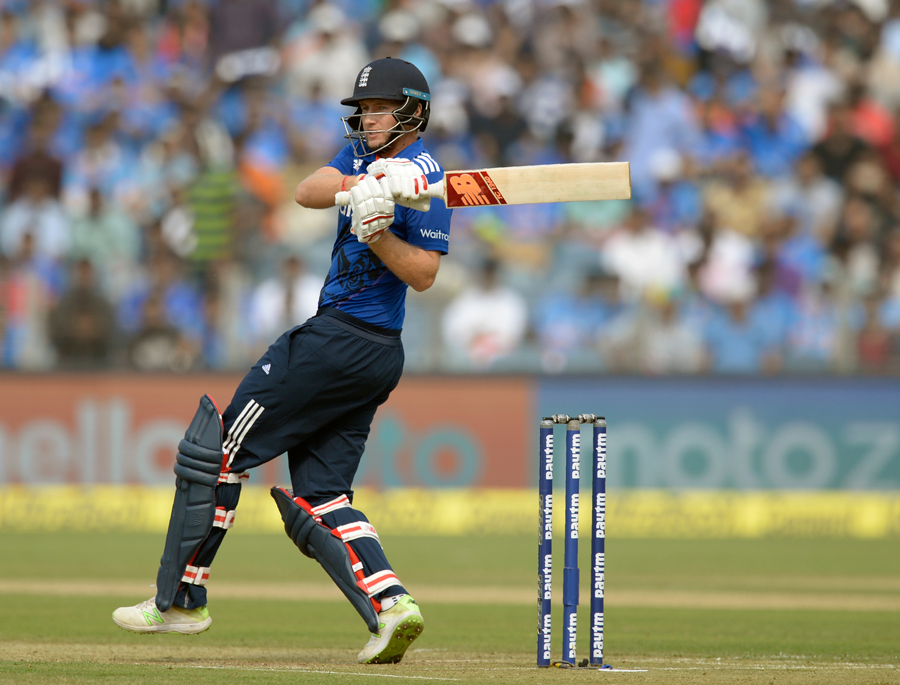 ಮೊದಲ ಏಕದಿನ: ಭಾರತದ ಗೆಲುವಿಗೆ 351 ರನ್‌ಗಳ ಸವಾಲು