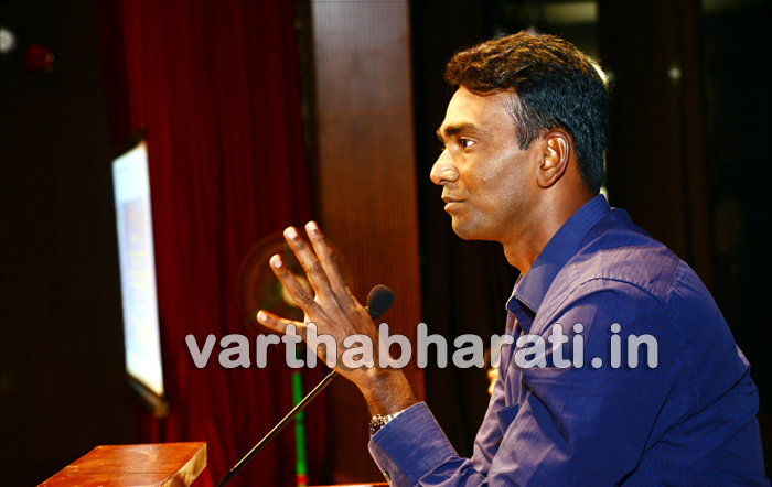 ಬಯೋಮೆಟ್ರಿಕ್ ವ್ಯವಸ್ಥೆಯಲ್ಲಿ ಸರ್ವರ್ ಸಮಸ್ಯೆ ಶೀಘ್ರದಲ್ಲೇ ಪರಿಹಾರ: ಜಿಲ್ಲಾಧಿಕಾರಿ