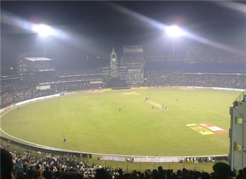 ಕಟಕ್ ಏಕದಿನಕ್ಕೆ ಇಬ್ಬನಿ ಕಾಟ