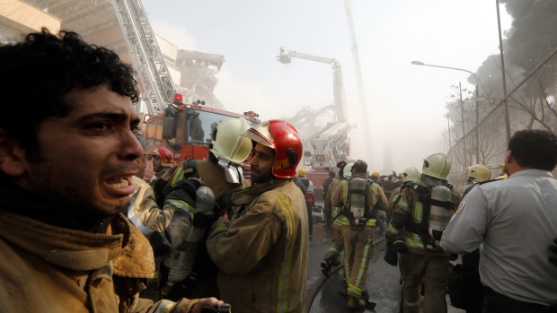 ಇರಾನ್: ಬೆಂಕಿ ಬಿದ್ದ ಕಟ್ಟಡ ಕುಸಿದು 30 ಅಗ್ನಿಶಾಮಕರ ಸಾವು