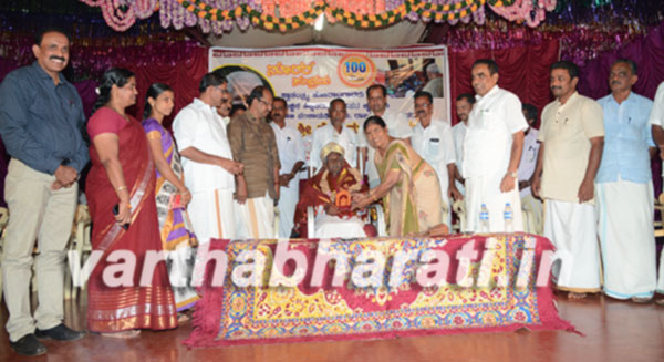 ಜೀವನದ ನೂರನೇ ವರ್ಷಕ್ಕೆ ಪಾದಾರ್ಪಣೆ ಮಾಡಿದ ಸ್ವಾತಂತ್ರ್ಯ ಹೋರಾಟಗಾರ  ಮದನ ಮಾಸ್ಟರ್ ಗೆ ಸನ್ಮಾನ