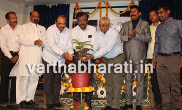 ‘ಕರಾವಳಿ ಸಮಸ್ಯೆಗಳು-ಪರಿಹಾರ ಮಾಧ್ಯಮಗಳ ಪಾತ್ರ’ ವಿಚಾರ ಸಂಕಿರಣ ಉದ್ಘಾಟನೆ