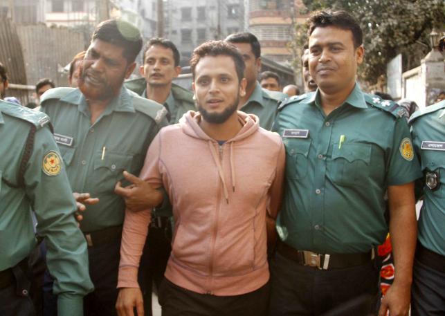 ಫೇಸ್‌ಬುಕ್‌ನಲ್ಲಿ ಗೆಳತಿಯ ಅಶ್ಲೀಲ ಚಿತ್ರ :ಕ್ರಿಕೆಟಿಗ ಬಂಧನ