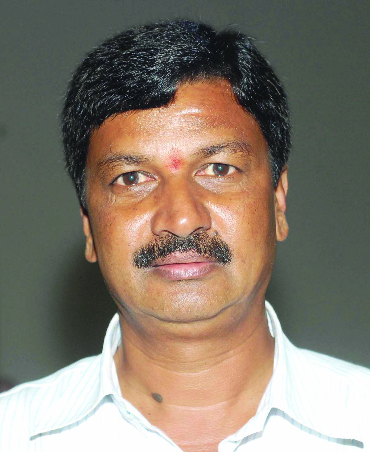 ಸಚಿವ ರಮೇಶ್ ಜಾರಕಿಹೊಳಿ ನಿವಾಸದಲ್ಲಿ 115 ಕೋಟಿ ರೂ.ಬೇನಾಮಿ ಹಣ ಪತ್ತೆ