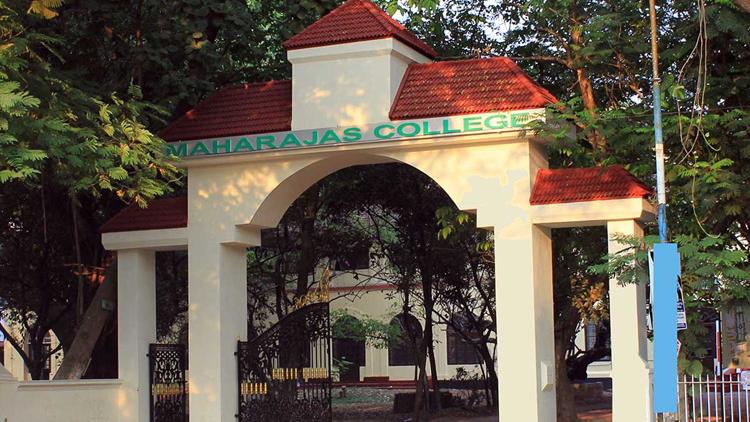 ಮಹಾರಾಜಾಸ್‌ಗೆ ಎಬಿವಿಪಿಯಿಂದ ಸೆಗಣಿನೀರು !