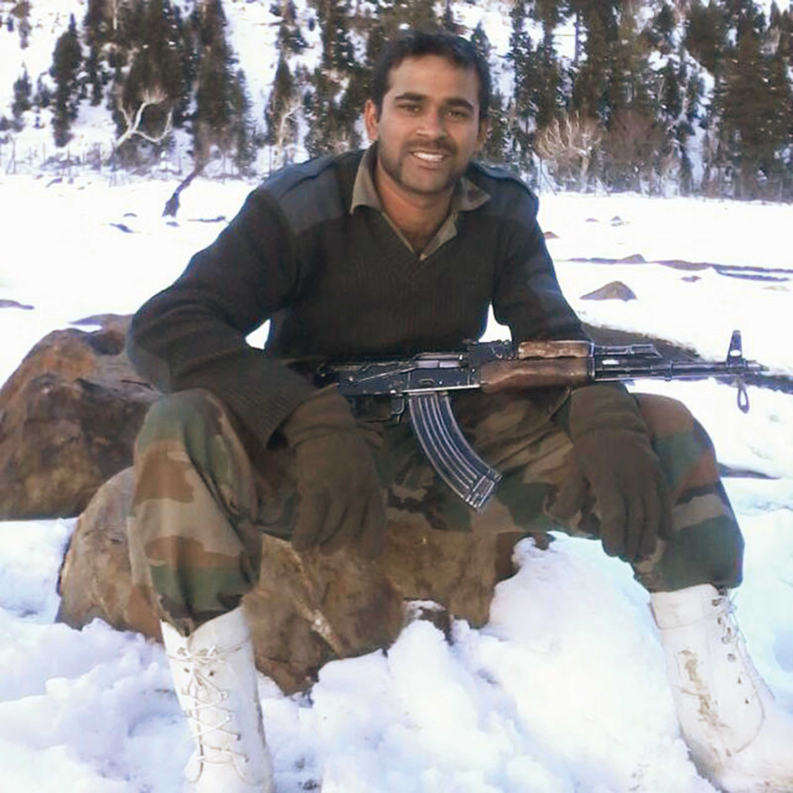 ಕಾಶ್ಮೀರ ಹಿಮಪಾತದಲ್ಲಿ ಸಾವು : ಮುಂದಿನ ತಿಂಗಳು ಹಸೆಮಣೆಯನ್ನೇರಲಿದ್ದ ಯೋಧ ಸಂದೀಪ್