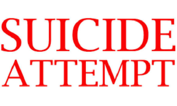 ಜಿಲ್ಲಾಧಿಕಾರಿ ಕಚೇರಿಯಲ್ಲೇ ವಿಷ ಕುಡಿದು ಆತ್ಮಹತ್ಯೆಗೆ ಯತ್ನಿಸಿದ ಬಾಲಕಿ