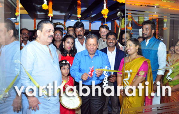 ದೇರಳಕಟ್ಟೆ ‘ದಿ ಕಂಫರ್ಟ್ಸ್ ಇನ್’ ವಸತಿಗೃಹ ಉದ್ಘಾಟನೆ