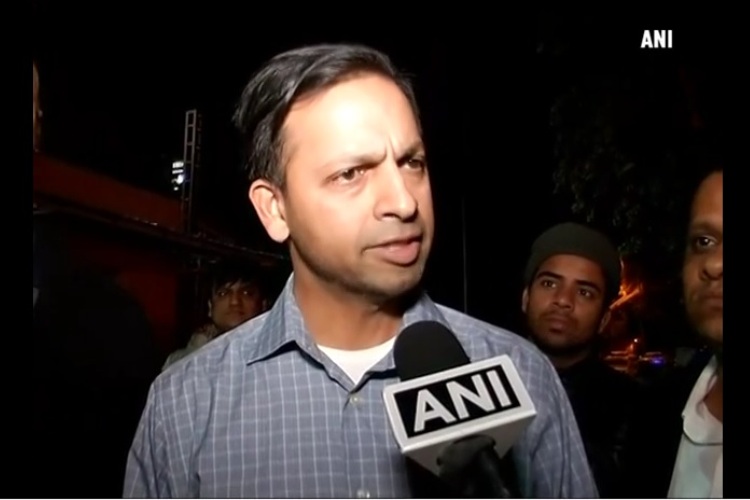 ಅಹ್ಮದ್ ಸಾವಿನ ಮಡಿಲಲ್ಲಿದ್ದರೂ ಅವರನ್ನು ನೋಡಲು ಕುಟುಂಬಕ್ಕೆ ಅವಕಾಶ ನೀಡದಿದ್ದ ಸರಕಾರ!