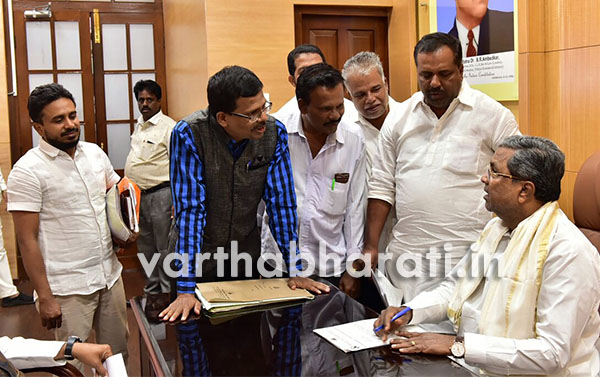 ಮಂಗಳೂರು ವಿವಿಯಲ್ಲಿ ‘ಬ್ಯಾರಿ ಅಧ್ಯಯನ ಕೇಂದ್ರ’ ಸ್ಥಾಪನೆಗೆ ಸಿಎಂ ಗೆ  ಮನವಿ