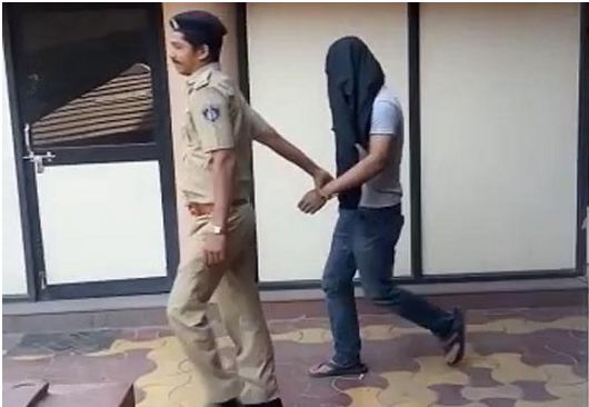 ಪಾನನಿಷೇಧವಿರುವ ಗುಜರಾತಿನಲ್ಲಿ ಮದ್ಯದ ಪಾರ್ಟಿಗೆ ದಾಳಿ