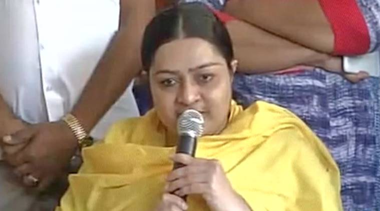 ದೀಪಾ ಜಯಕುಮಾರ್ ಪಾರ್ಟಿಗೆ ಅಮ್ಮಾ ಡಿಎಂಕೆ ಎನ್ನುವ ಹೆಸರು?