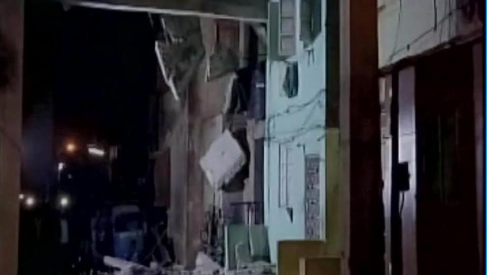 ಸೂರತ್: ಸ್ಲಾಬ್ ಕುಸಿದು ಮೂವರ ಸಾವು