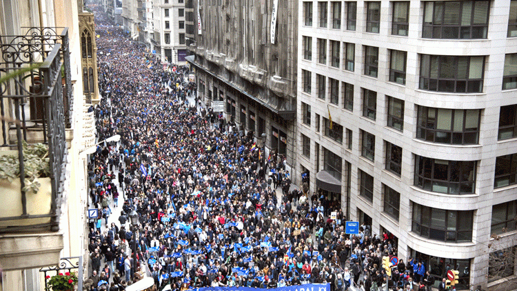 ಹೆಚ್ಚು ನಿರಾಶ್ರಿತರನ್ನು ಸ್ವೀಕರಿಸಬೇಕೆಂದು ಸ್ಪೈನ್‌ನಲ್ಲಿ ಬೃಹತ್ ರ‍್ಯಾಲಿ