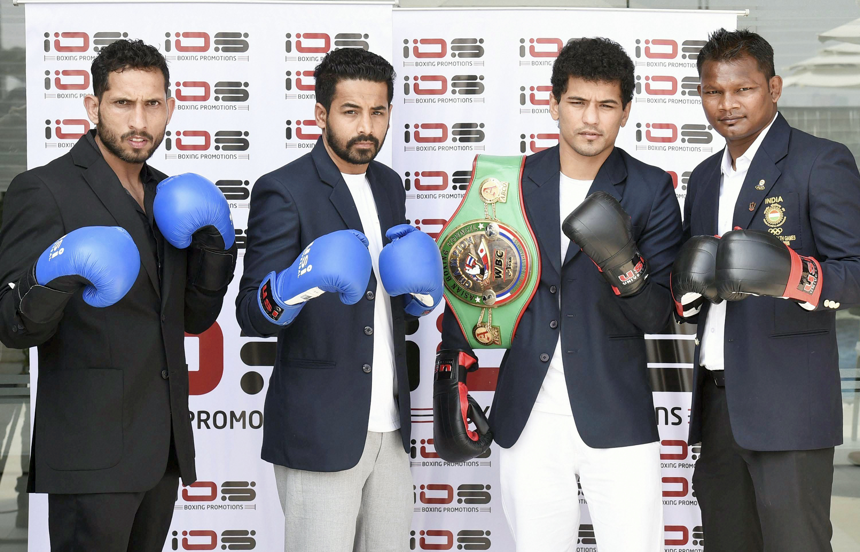 ವೃತ್ತಿಪರ ಬಾಕ್ಸಿಂಗ್‌ಗೆ ದಿವಾಕರ್ ಪ್ರಸಾದ್, ಪವನ್ ಮಾನ್