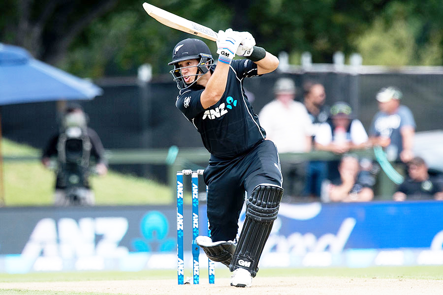 ರಾಸ್ ಟೇಲರ್ ಶತಕ, ನ್ಯೂಝಿಲೆಂಡ್‌ಗೆ ಆರು ರನ್ ಜಯ