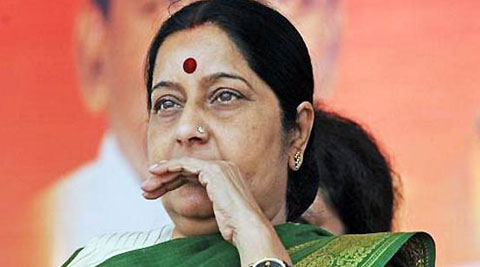 ಸುಷ್ಮಾ  ಟ್ವಿಟ್ಟರ್ ಕಾರ್ಯಾಚರಣೆಯನ್ನು ತಡೆದ ನೌಕಾಪಡೆಯ ಅಧಿಕಾರಿ