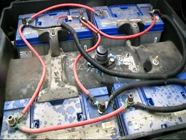 ಕದ್ದ ಬ್ಯಾಟರಿಗಳ ಮಾರಾಟಕ್ಕೆ ಯತ್ನ: ಮೂವರ ಸೆರೆ